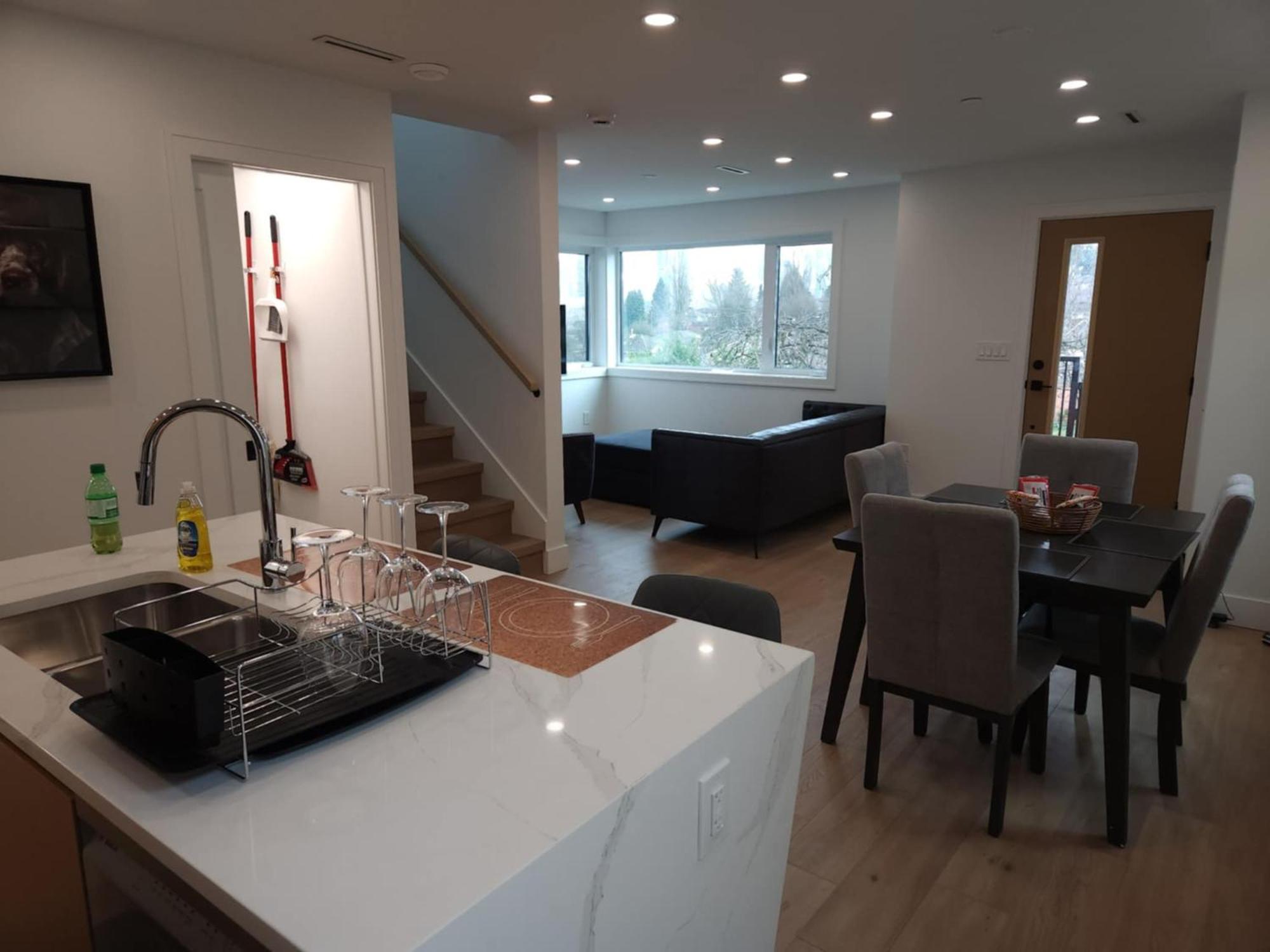 Signature Luxe Top-Floor Townhouse 2Br, 3Ba With Stunning Views Vancouver Buitenkant foto